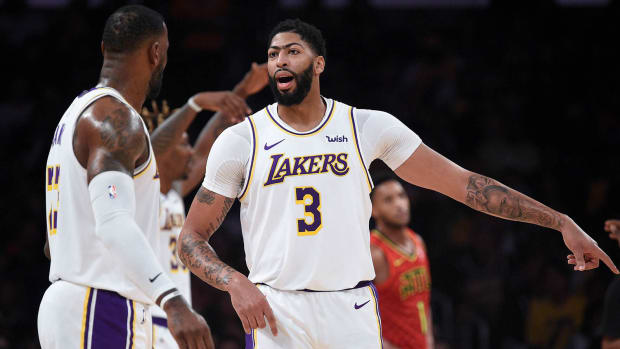 anthony-davis-lakers-lebron-james